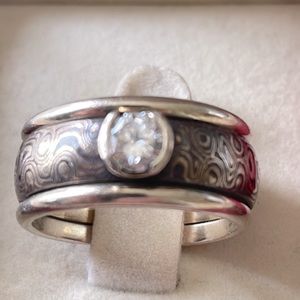 Damascus diamond ring